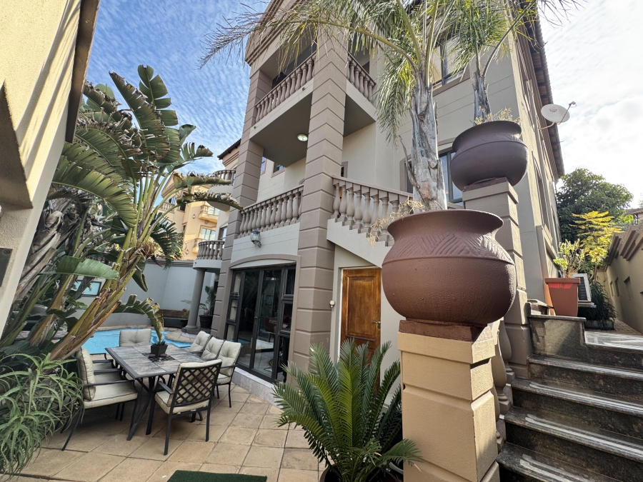 4 Bedroom Property for Sale in Wilkoppies North West
